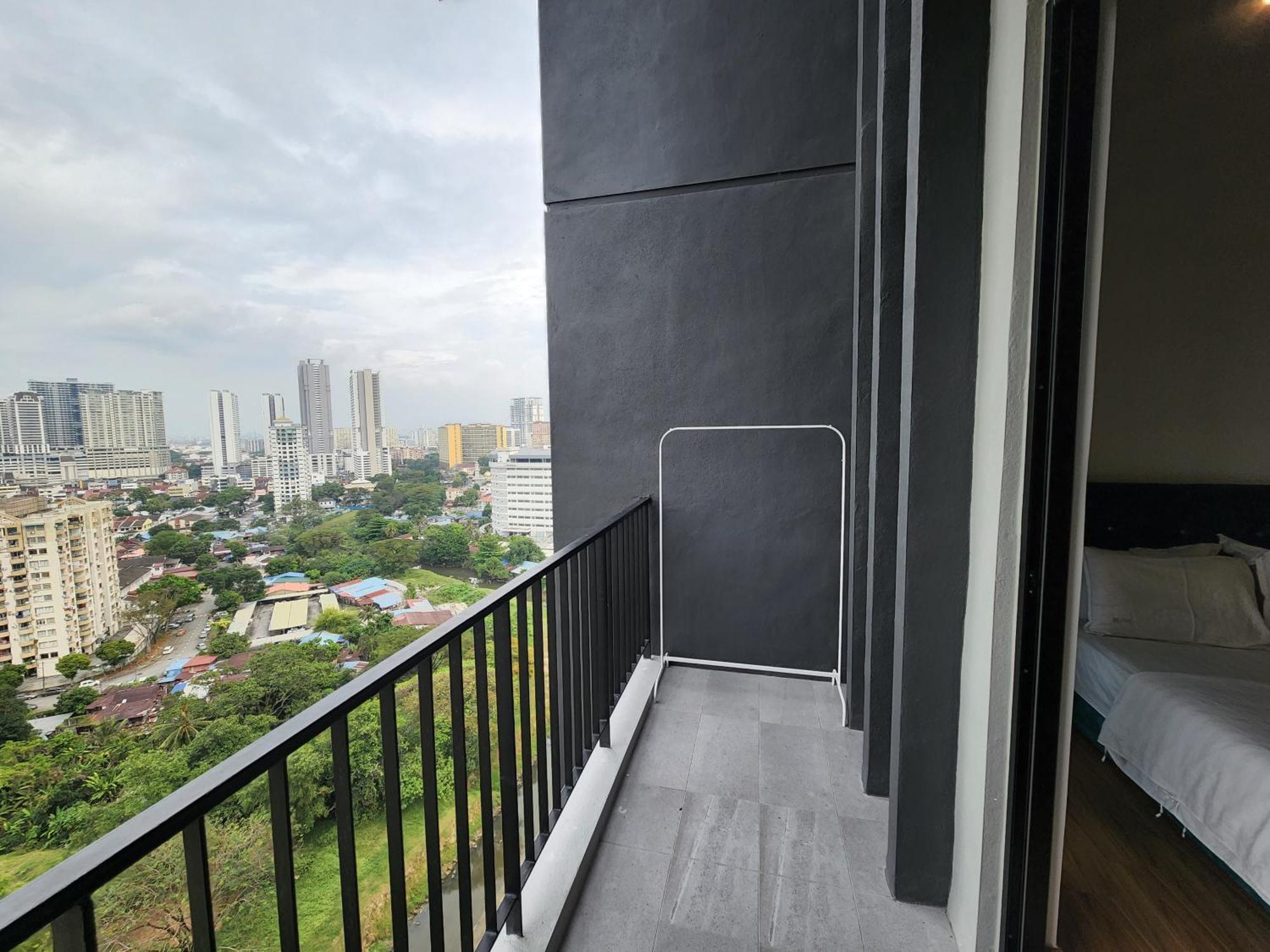 Beacon Executive Suite - Skypool Penang View George Town Zewnętrze zdjęcie
